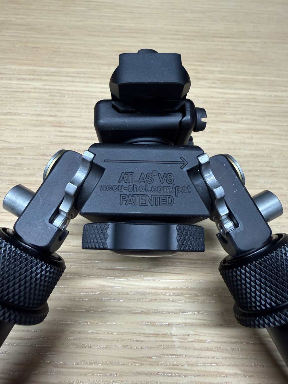 Atlas BT10 V8 Bipod with BT80 M-LOK Rail, Picatinny Clamp, B&T Industries-img-1