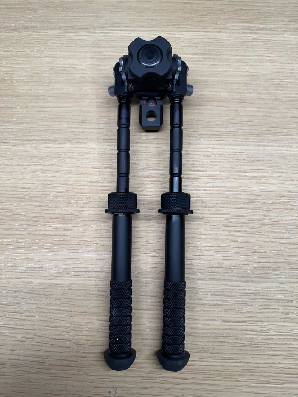 Atlas BT10 V8 Bipod with BT80 M-LOK Rail, Picatinny Clamp, B&T Industries-img-3