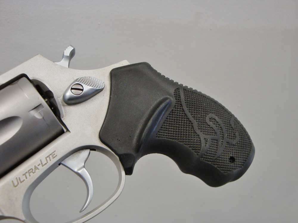 Taurus M85 Ultra-Lite 2" Stainless  .38 Spl. 5-Shot Revolver -img-9