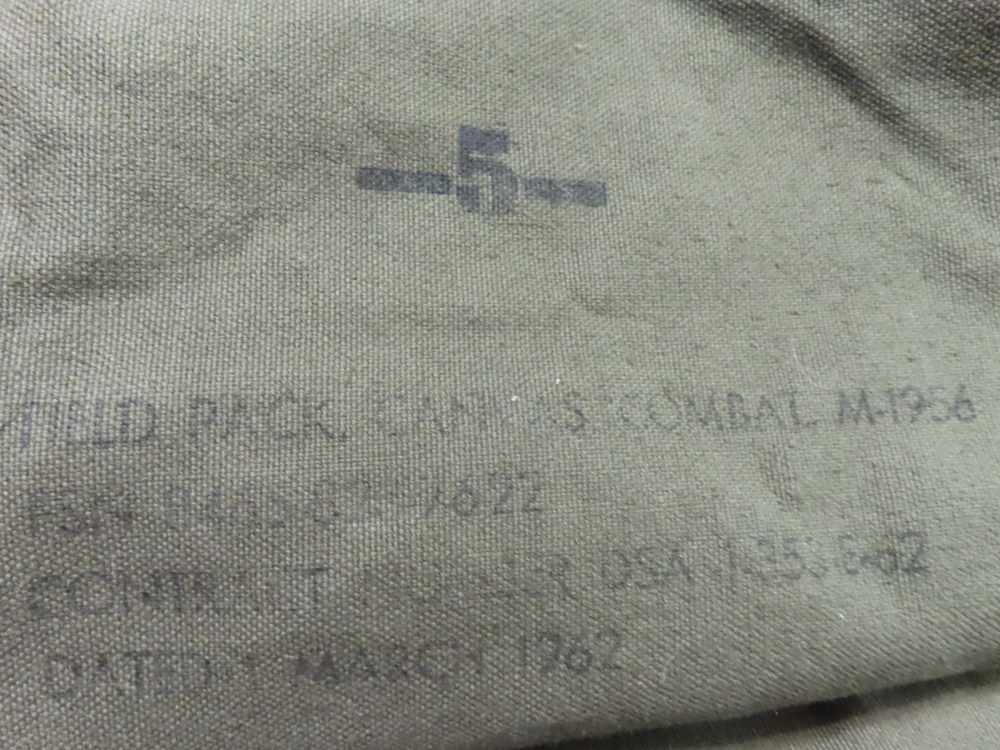 VIETNAM WAR ERA U.S. ARMY BUTT PACK DATED 1962, ORIGINAL, COMPLETE-img-9