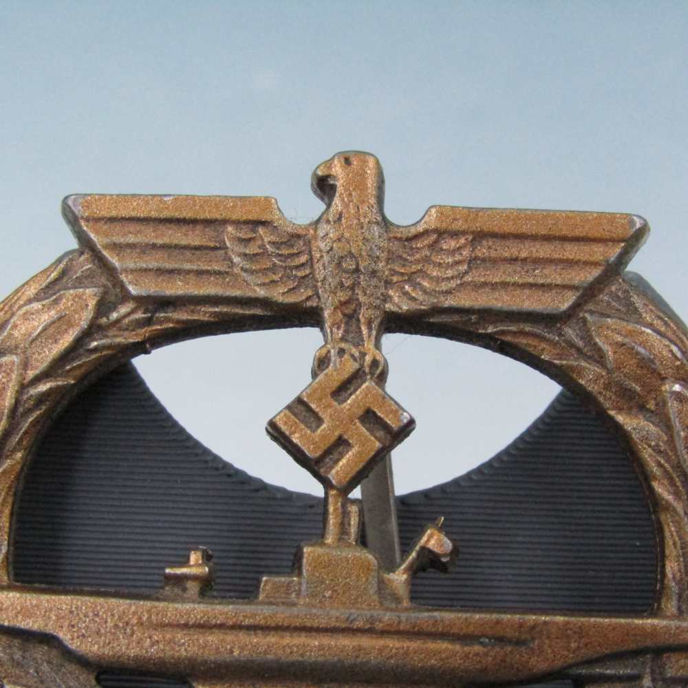 WW2 German Navy Kriegsmarine U Boat Badge Vertical Pin W34-img-10