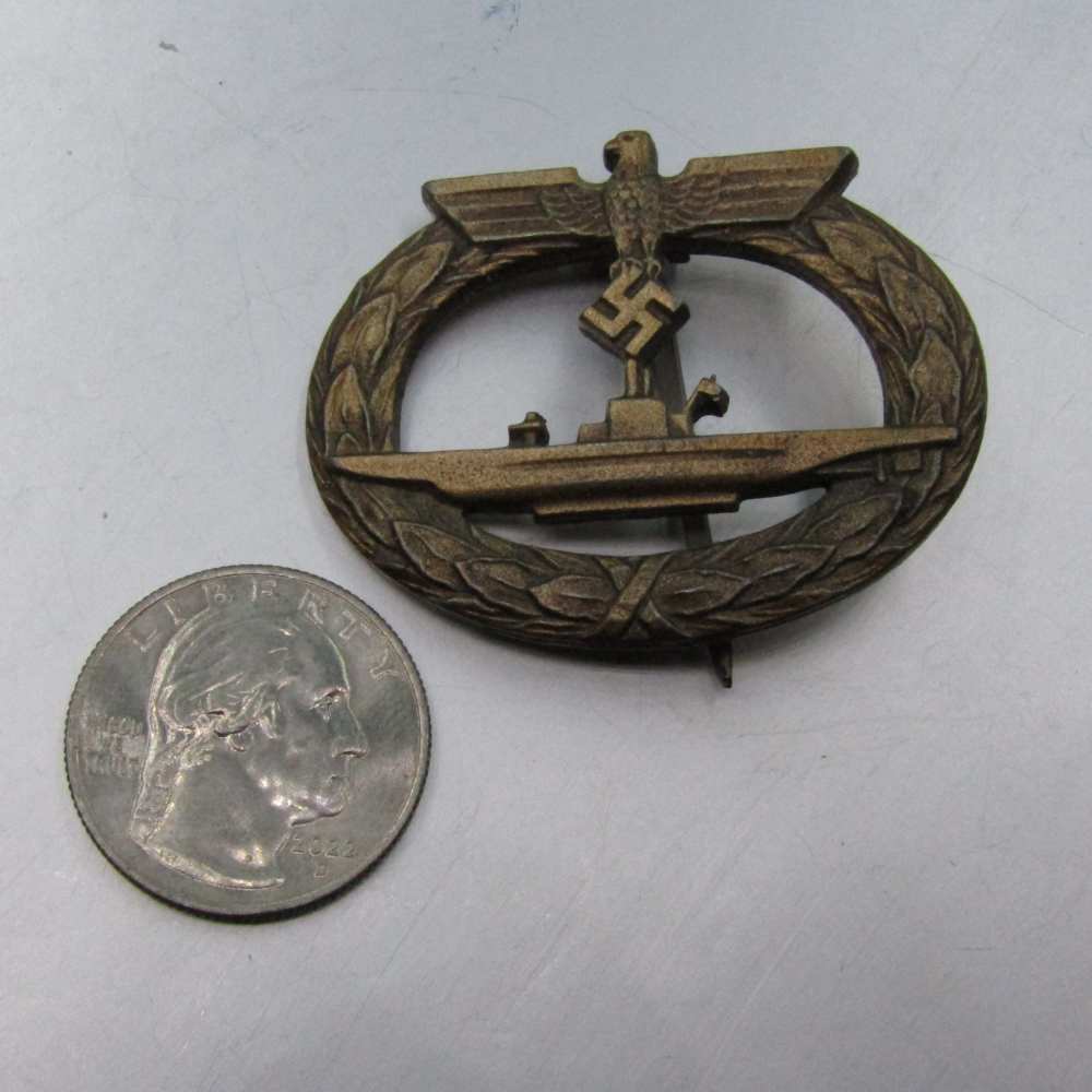 WW2 German Navy Kriegsmarine U Boat Badge Vertical Pin W34-img-14