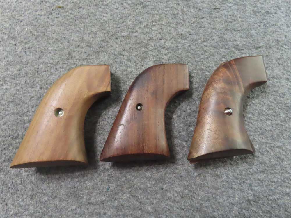 9-PAIR OF COLT SINGLE ACTION REVOLVER GRIPS OF WALNUT AND OTHER HARDWOOD-img-14