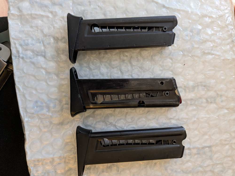 Taurus PT22 22LR-img-4