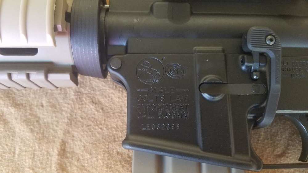 COLT SBR LE MARKED M4LE 556 WITH 10.5" PISTON UPPER & TRIJICON ACOG SCOPE-img-3