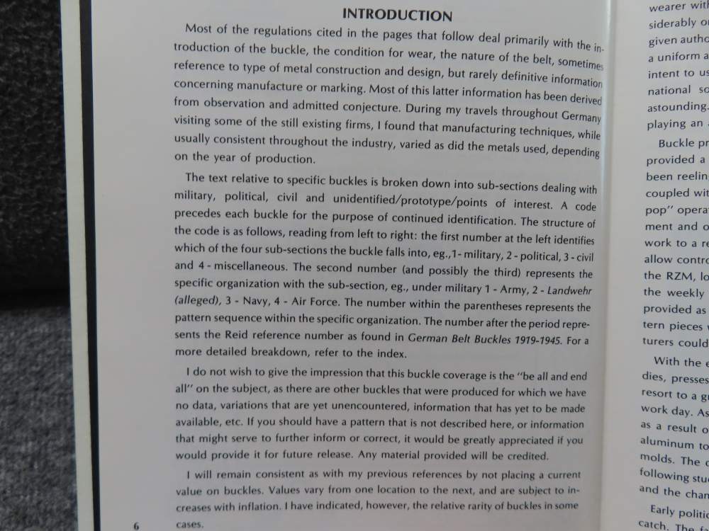 BELT BUCKLES & BROCADES OF THE THIRD REICH HARDCOVER BOOK-img-3