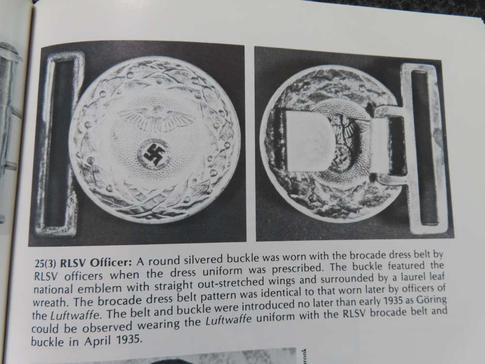 BELT BUCKLES & BROCADES OF THE THIRD REICH HARDCOVER BOOK-img-13