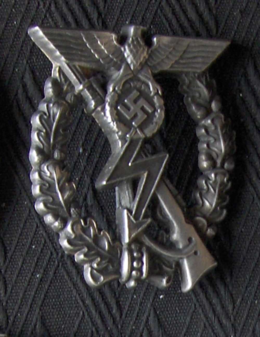 Germany WWII era. Luftwaffe Ground Combat REPRODUCTION. German-img-0