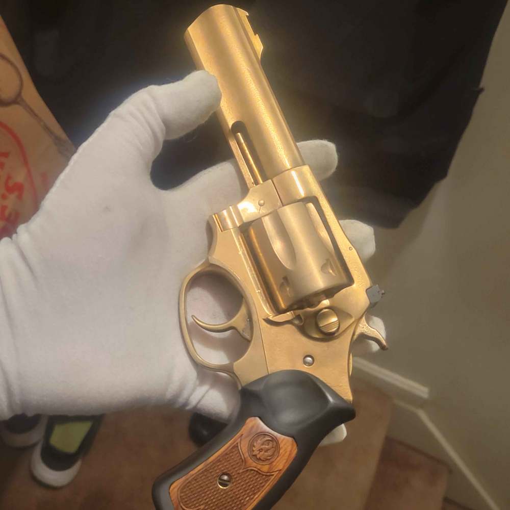Rare! 24K Gold Plated Ruger SP101 .357 Revolver - One Of A Kind!-img-3