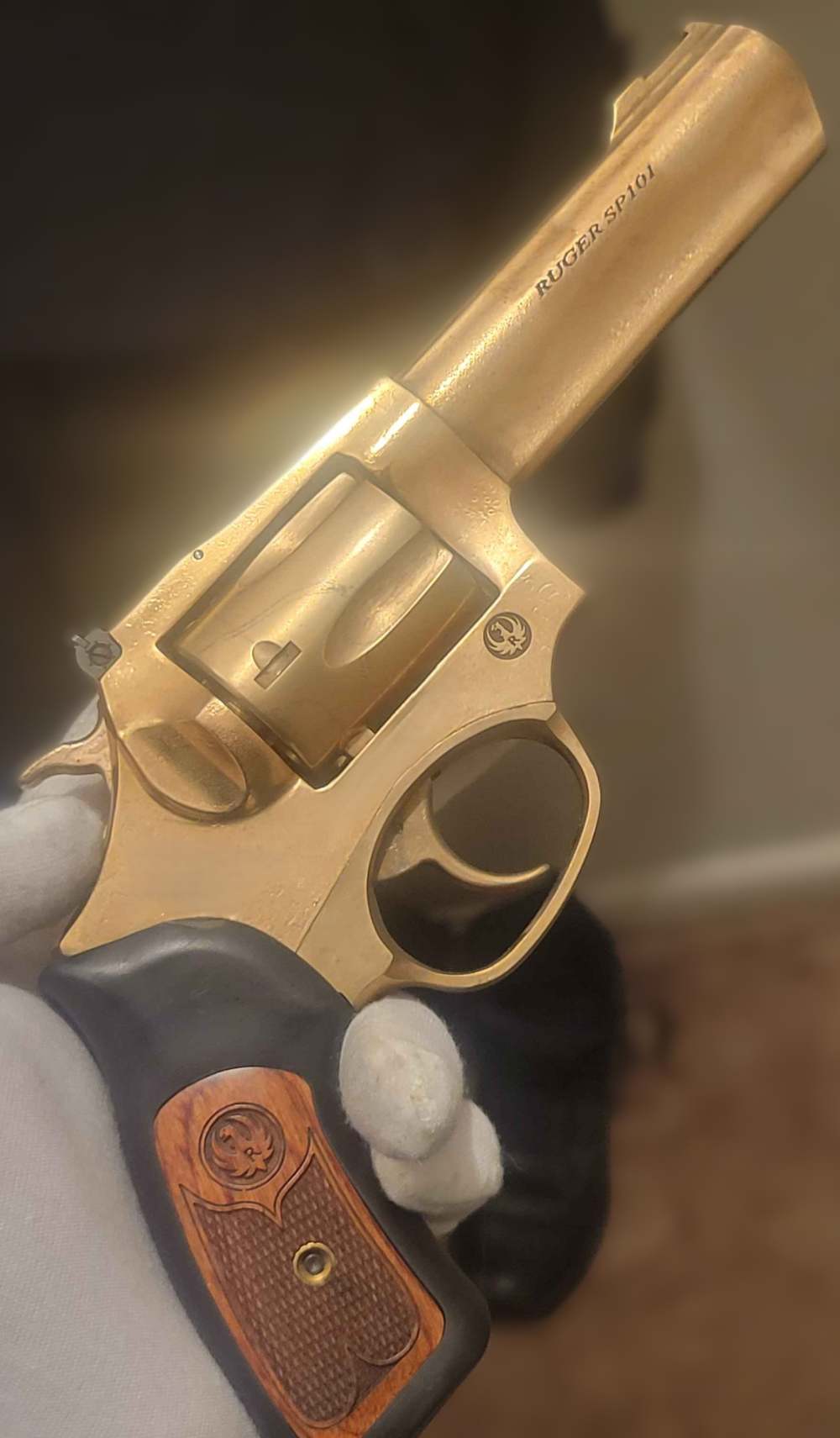 Rare! 24K Gold Plated Ruger SP101 .357 Revolver - One Of A Kind!-img-1