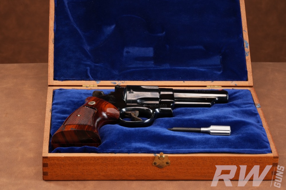 1973 Smith & Wesson Model 29-2 .44 Magnum 4" P&R Factory Blue w/ Case-img-2