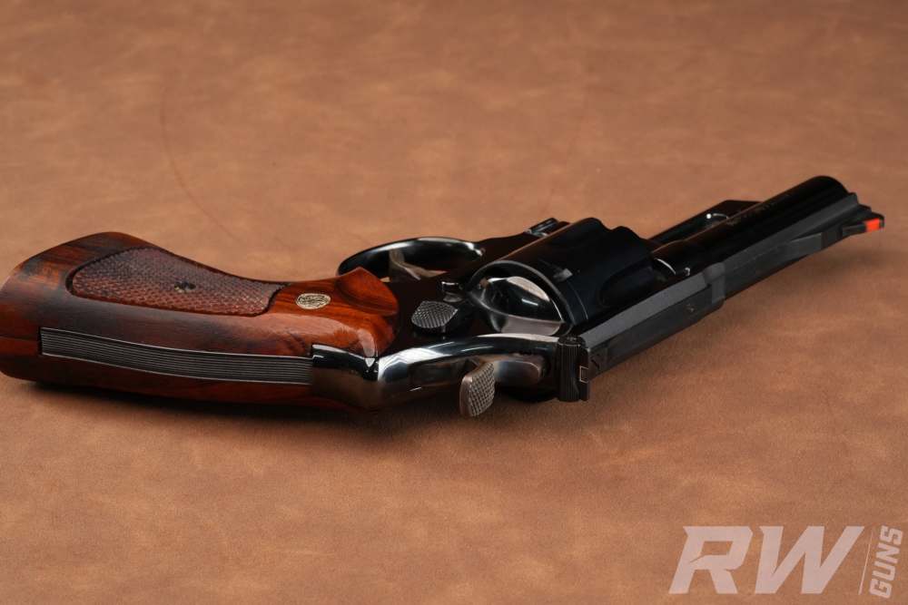 1973 Smith & Wesson Model 29-2 .44 Magnum 4" P&R Factory Blue w/ Case-img-18