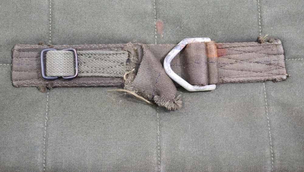 ORG U.S. VIETNAM ERA M-1950 PARACHUTIST WEAPON CASE-img-9