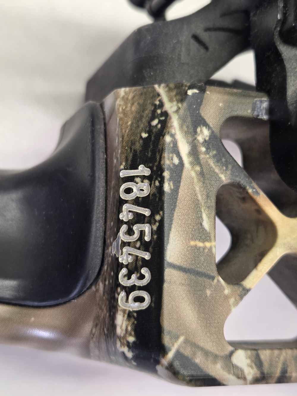 Matthews Monster Chill SDX Compound Bow Used-img-10