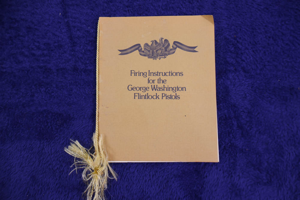 US HISTORICAL SOCIETY GEORGE WASHINGTON WEST POINT FLINTLOCK PISTOLS 1976 -img-30