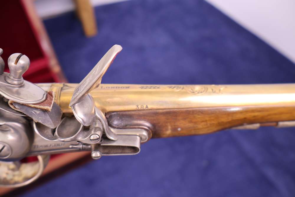 US HISTORICAL SOCIETY GEORGE WASHINGTON WEST POINT FLINTLOCK PISTOLS 1976 -img-3