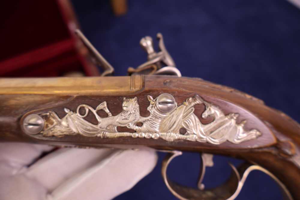 US HISTORICAL SOCIETY GEORGE WASHINGTON WEST POINT FLINTLOCK PISTOLS 1976 -img-10
