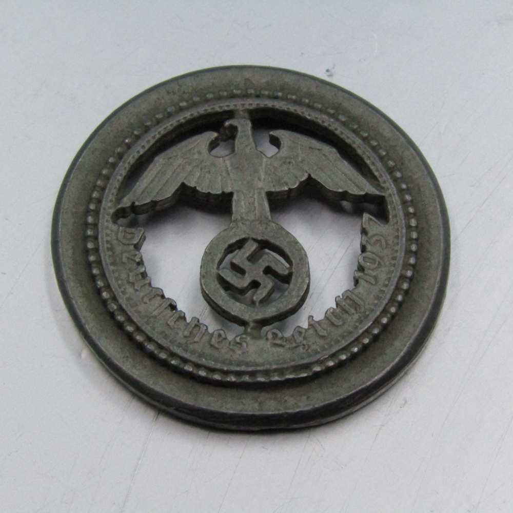 WW2 German Militaria Paul Von Hindenburg 1937 Medal W35-img-1