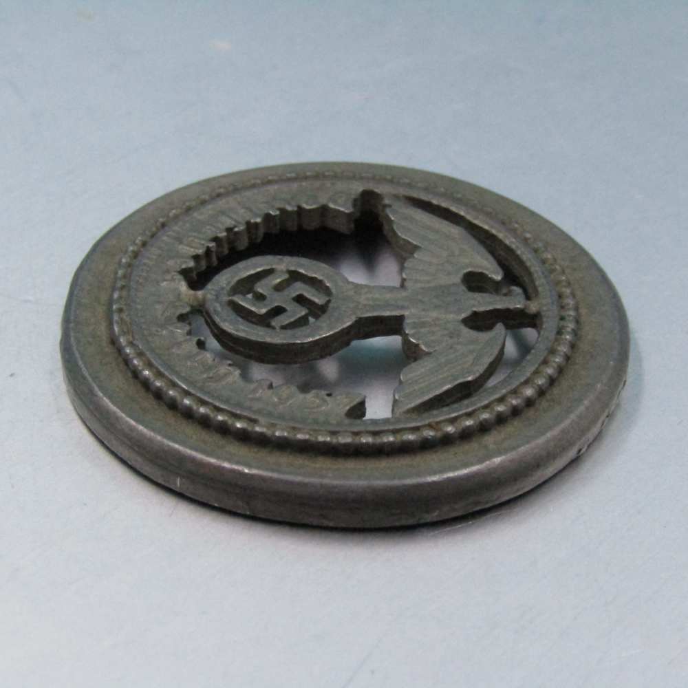 WW2 German Militaria Paul Von Hindenburg 1937 Medal W35-img-5