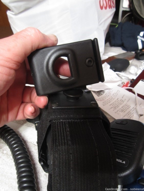 Uncle Mikes Radio Case, Swivel Belt Loop 8880-6 new-img-1