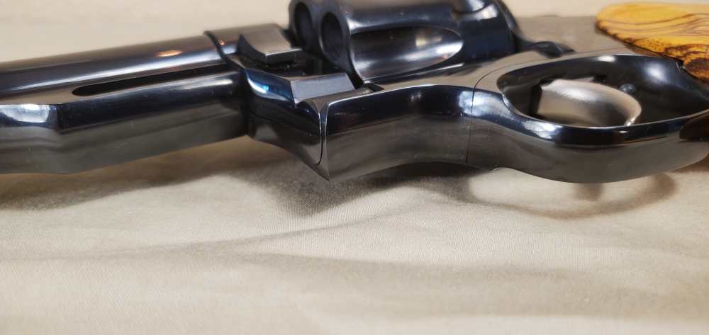 Dan Wesson, Model V44, .44 Magnum, Case & 4 Barrels! 6" & 8"-img-19
