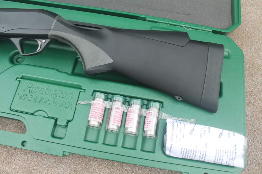 Remington Versa Max in in Remington Case 2 3/4 - 3 1/2  shells  12ga-img-8