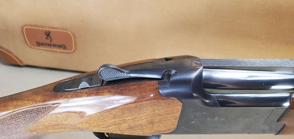 Browning, Citori Lightning, 12 Ga, 28" Barrels, Made in 2000, With CASE!-img-6