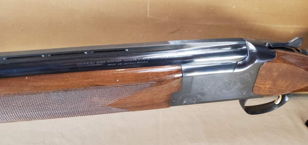Browning, Citori Lightning, 12 Ga, 28" Barrels, Made in 2000, With CASE!-img-18