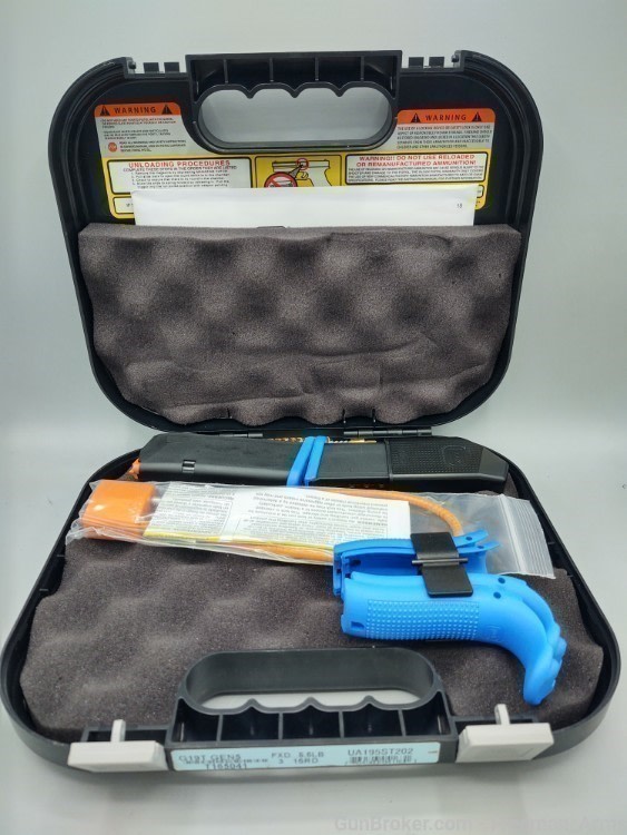 Glock 19T GEN 5 Blue Trainers-Sim 9MM-NEW IN BOX-img-6