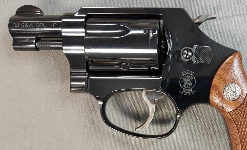 Smith & Wesson Classics Model 36 Revolver 38 Spl +P 1.875" Barrel 5 Rounds-img-3