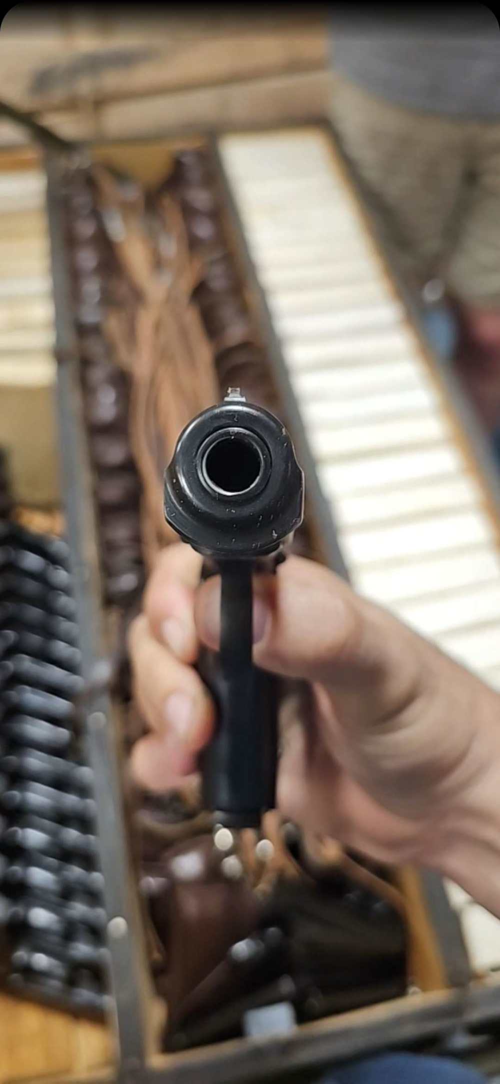 NEW OLD STOCK Bulgarian Makarov Circle 10 9mm 2 Matching Mags + Accessories-img-6