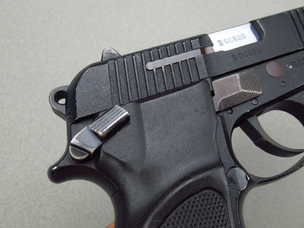 2000 Polish Eagle F,B, Radom Lucznik Mag98 Army pistol 9mm Luger VIS-img-30