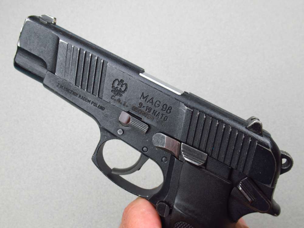 2000 Polish Eagle F,B, Radom Lucznik Mag98 Army pistol 9mm Luger VIS-img-5