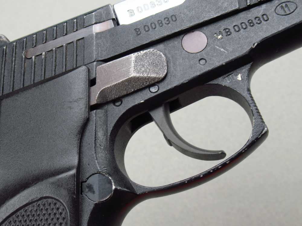 2000 Polish Eagle F,B, Radom Lucznik Mag98 Army pistol 9mm Luger VIS-img-34