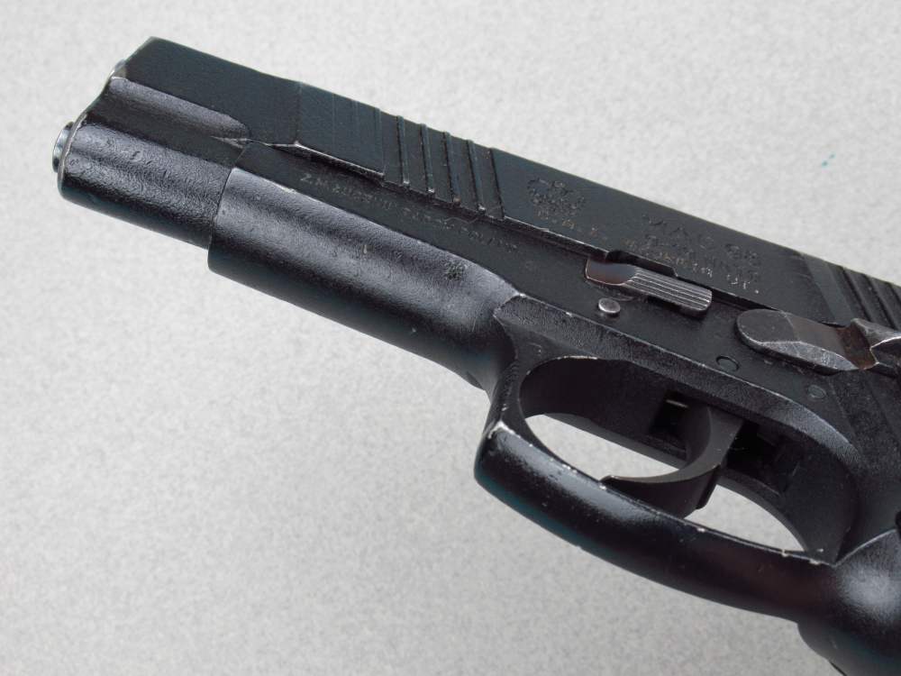 2000 Polish Eagle F,B, Radom Lucznik Mag98 Army pistol 9mm Luger VIS-img-15