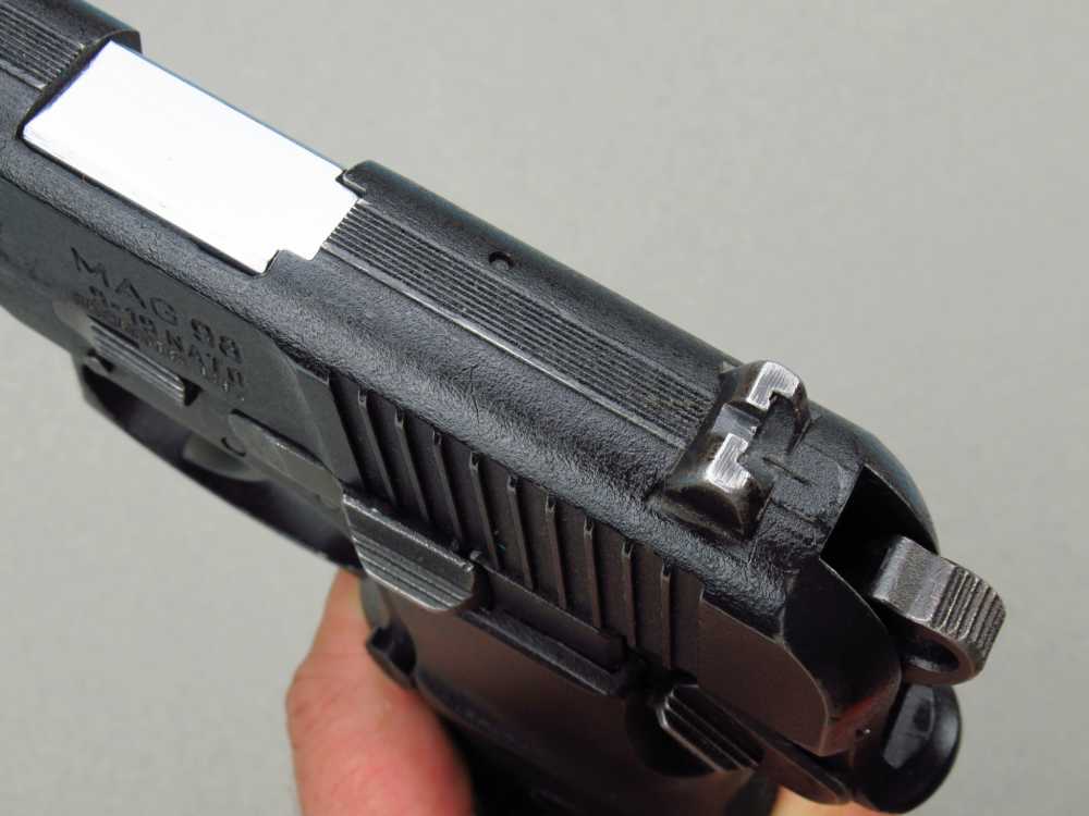 2000 Polish Eagle F,B, Radom Lucznik Mag98 Army pistol 9mm Luger VIS-img-22