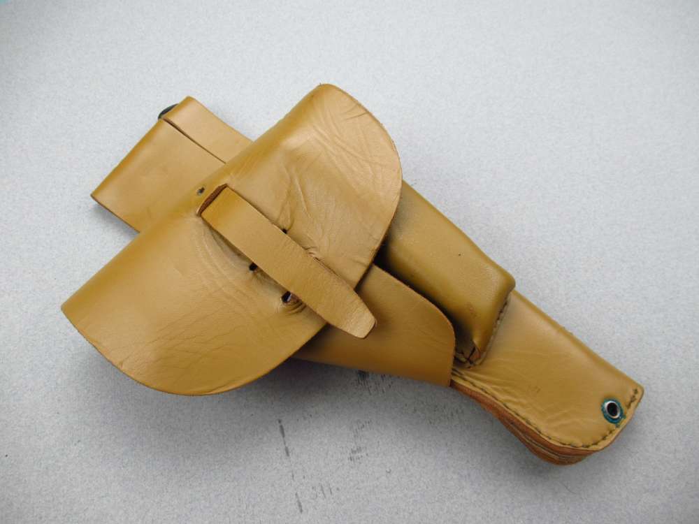 2000 Polish Eagle F,B, Radom Lucznik Mag98 Army pistol 9mm Luger VIS-img-74