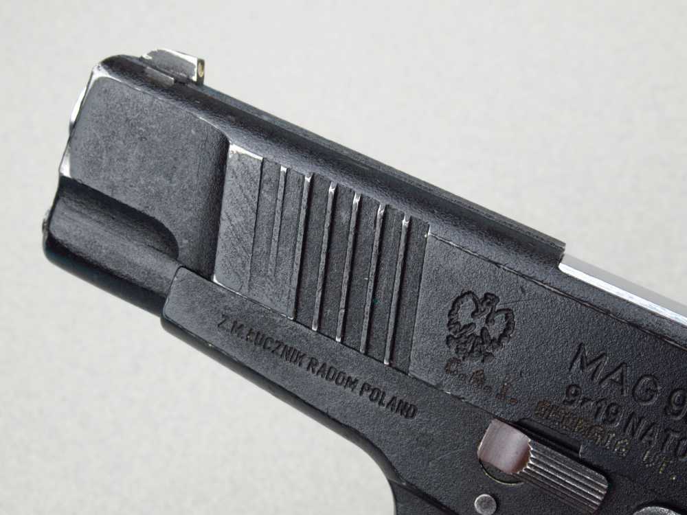 2000 Polish Eagle F,B, Radom Lucznik Mag98 Army pistol 9mm Luger VIS-img-6