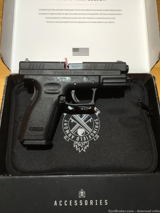 Springfield XD-9 #XDD9101HC 4” Black Service 9mm-img-0
