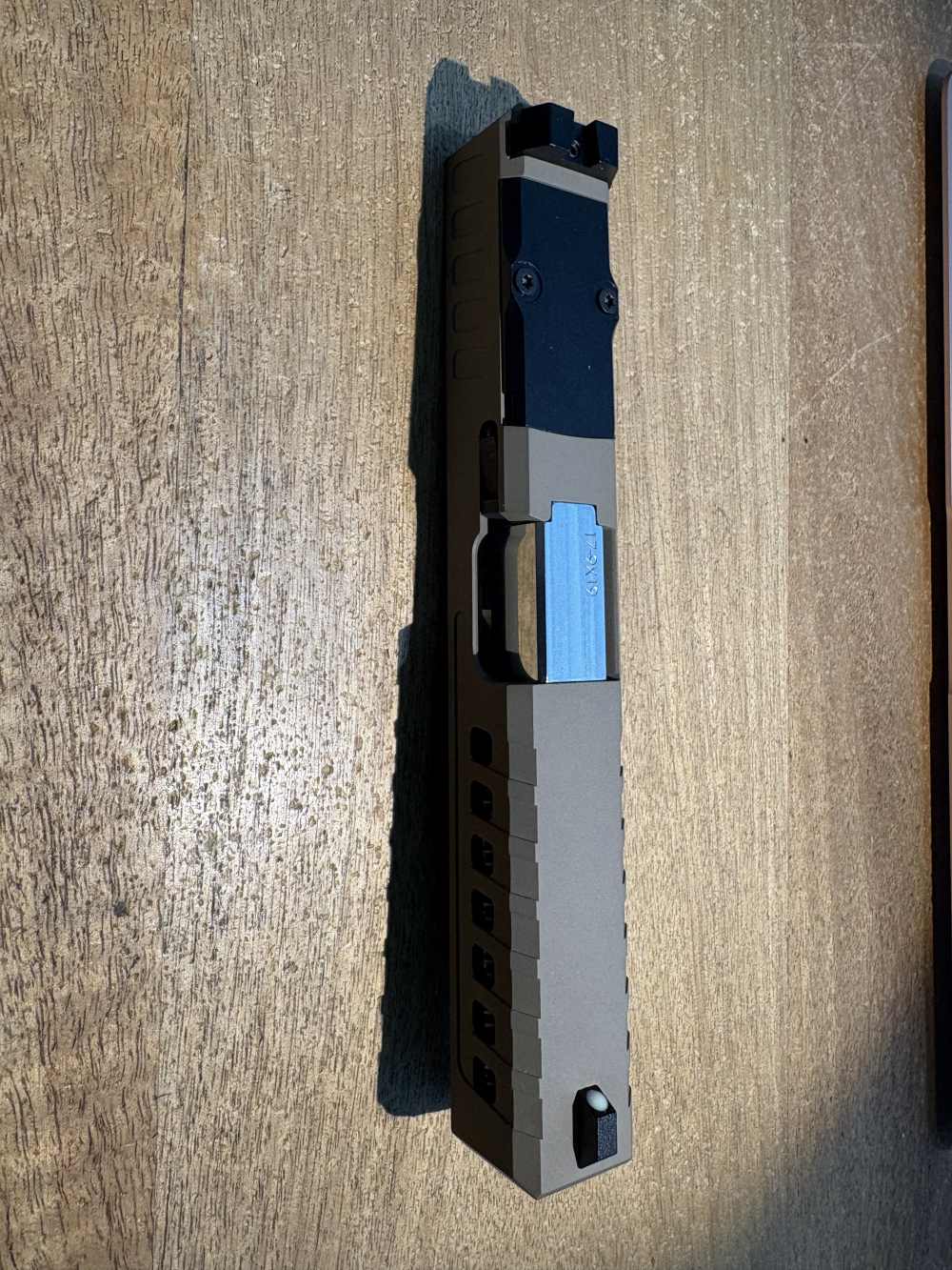 unbranded Glock 17 gen 1-3 9 mm black complete slide -img-1