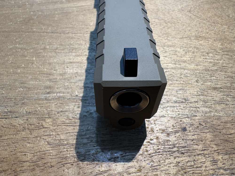unbranded Glock 17 gen 1-3 9 mm black complete slide -img-0