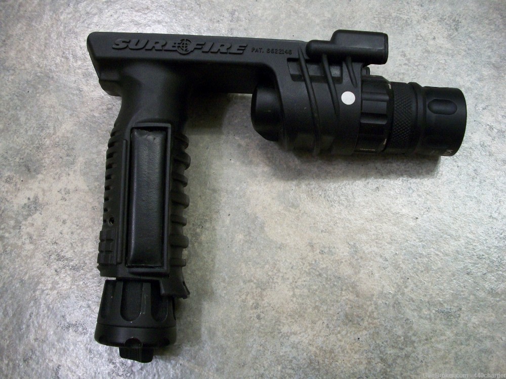 Surefire m900 weapon LIGHT grip ar15 scar ak47 sig 552 hk 556 mp5 g36 hk416-img-0