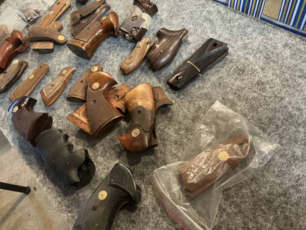 Pistol Grips assorted-img-2