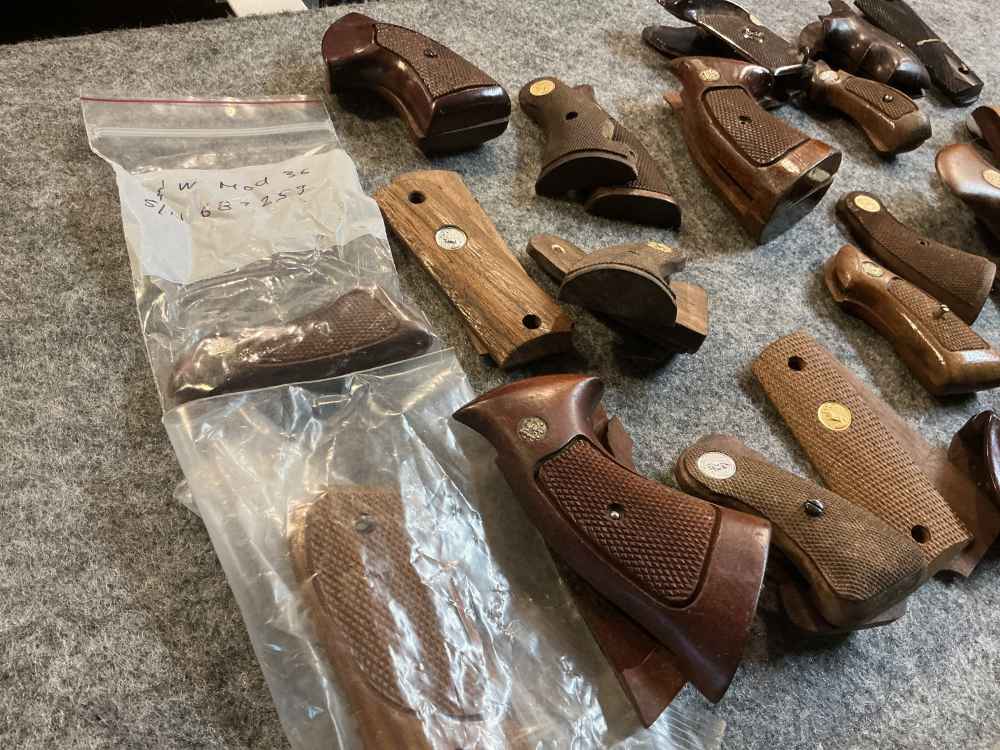 Pistol Grips assorted-img-1