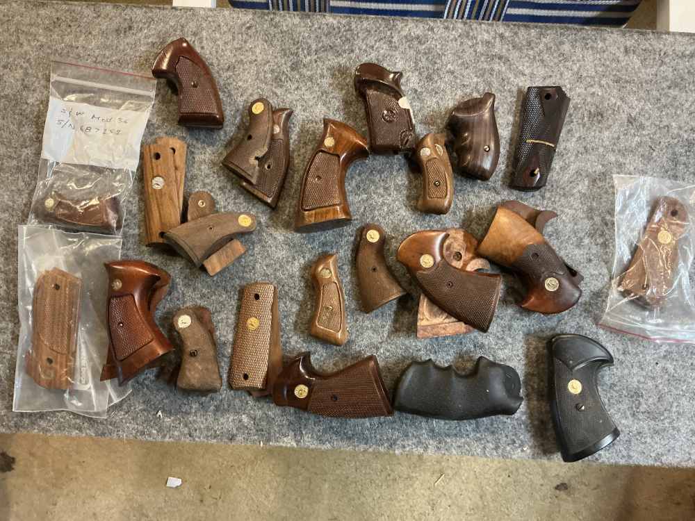 Pistol Grips assorted-img-0