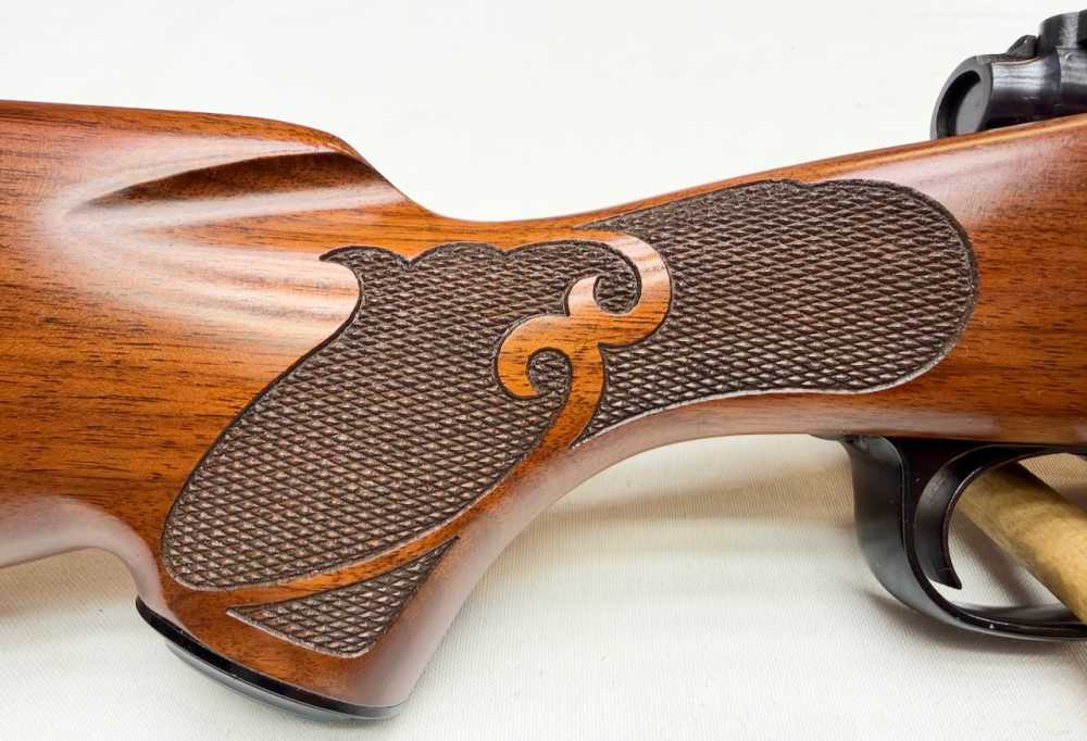 1982 Winchester XTR Featherweight Model 70 257 Roberts 22" Deluxe Walnut-img-6