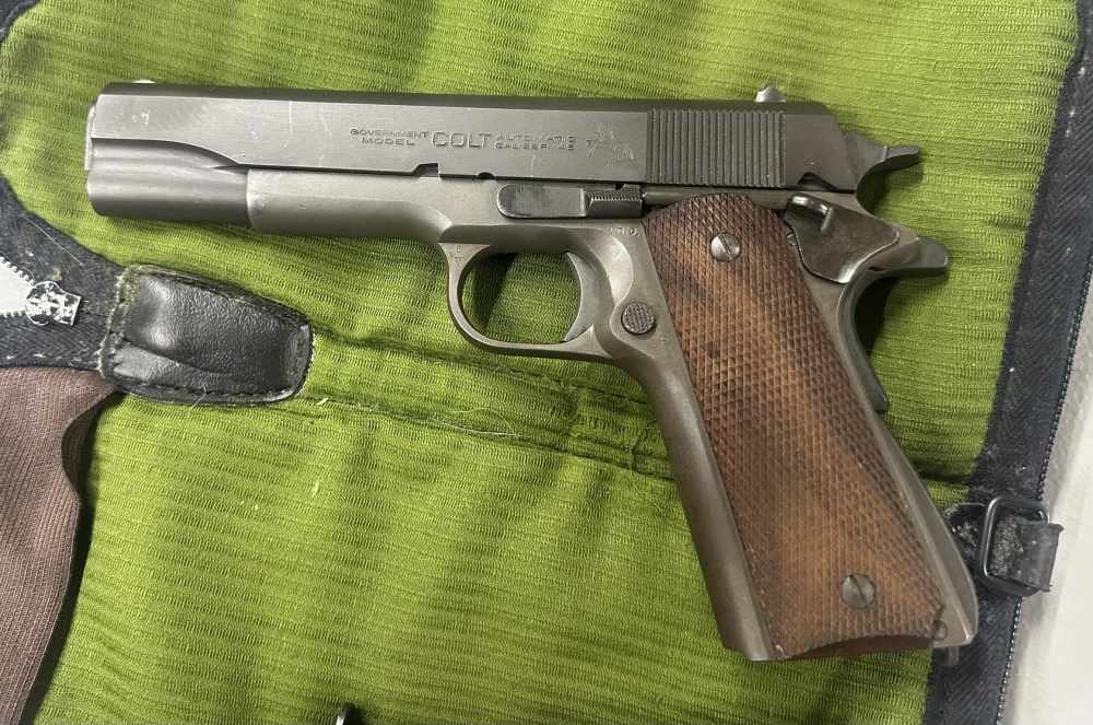 Colt M1911A1 45ACP WWII era 1943! -img-3