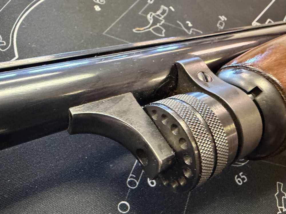 Ithaca Gun Co. - 37 Featherlight - 12ga - 28" - EXCELLENT -img-24