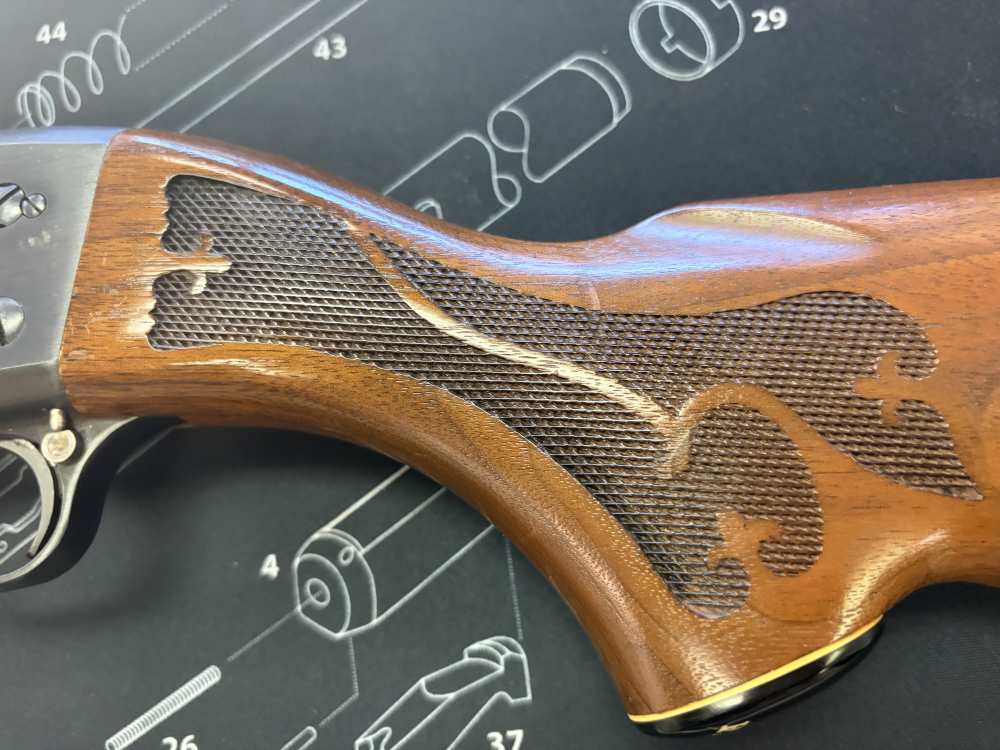 Ithaca Gun Co. - 37 Featherlight - 12ga - 28" - EXCELLENT -img-18