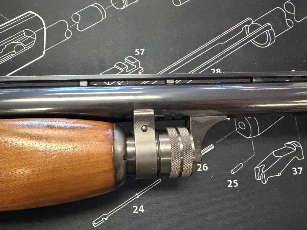 Ithaca Gun Co. - 37 Featherlight - 12ga - 28" - EXCELLENT -img-11